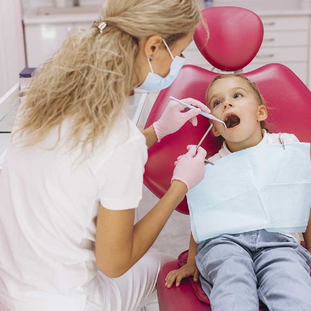 Как приучить ребенка чистить зубы